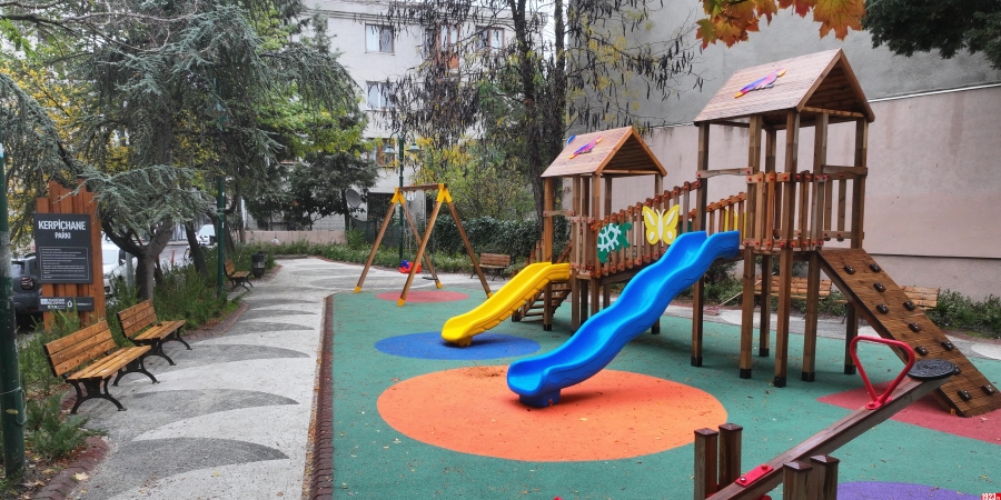 17614-uskudarda-parklar-yeni-yuzuyle-hizmete-acildi-20241203094001-uskudar-fotogaleri_800x600-min