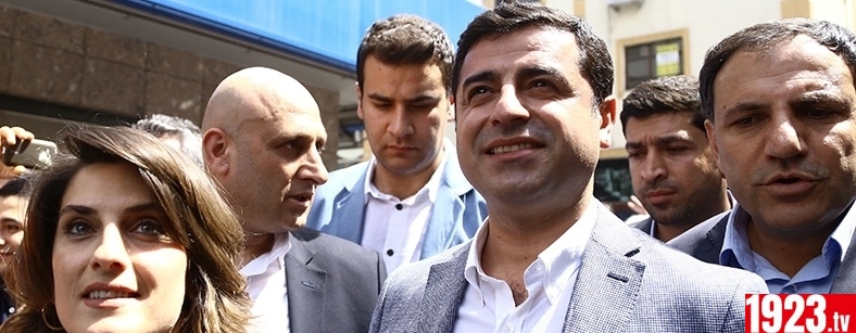 raw_selahattin-demirtastan-esiyle-ilgili-aciklama-bebegimizi-kaybettik_553596939